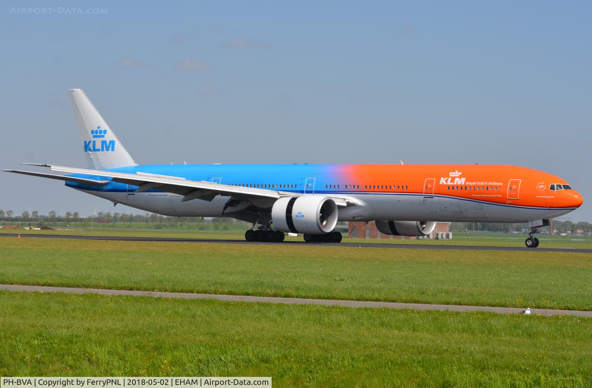 PH-BVA, 2008 Boeing 777-306/ER C/N 35671, Landing of KLM B773
