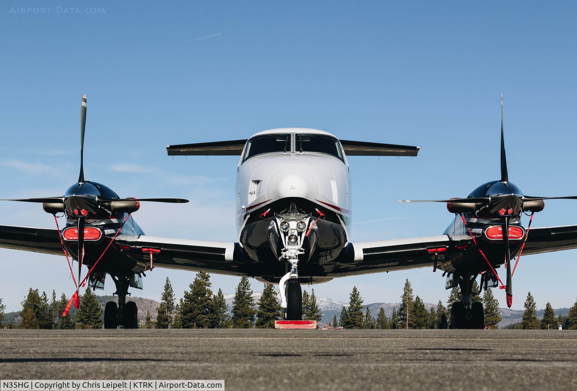 N35HG, 2013 Beechcraft B300 Super King Air C/N FL-856, 2013 Beechcraft King Air 300 visiting from SoCal at Truckee-Tahoe Airport, CA.