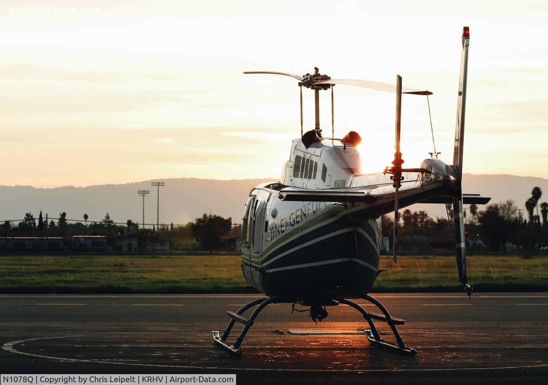 N1078Q, 1978 Bell 206B JetRanger III C/N 2425, 1978 Bell 206B visiting from San Carlos at Reid Hillview Airport, San Jose, CA.