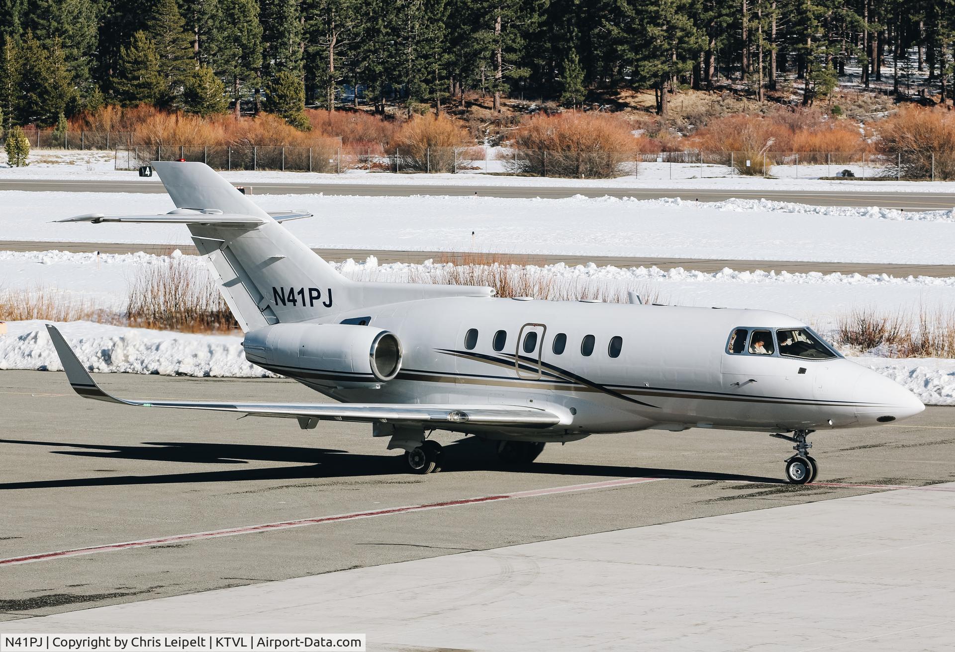 N41PJ, 1989 British Aerospace BAe.125-800A C/N 258173, 1989 Hawker 800A taxing out for departure at South Lake Tahoe Airport, CA.