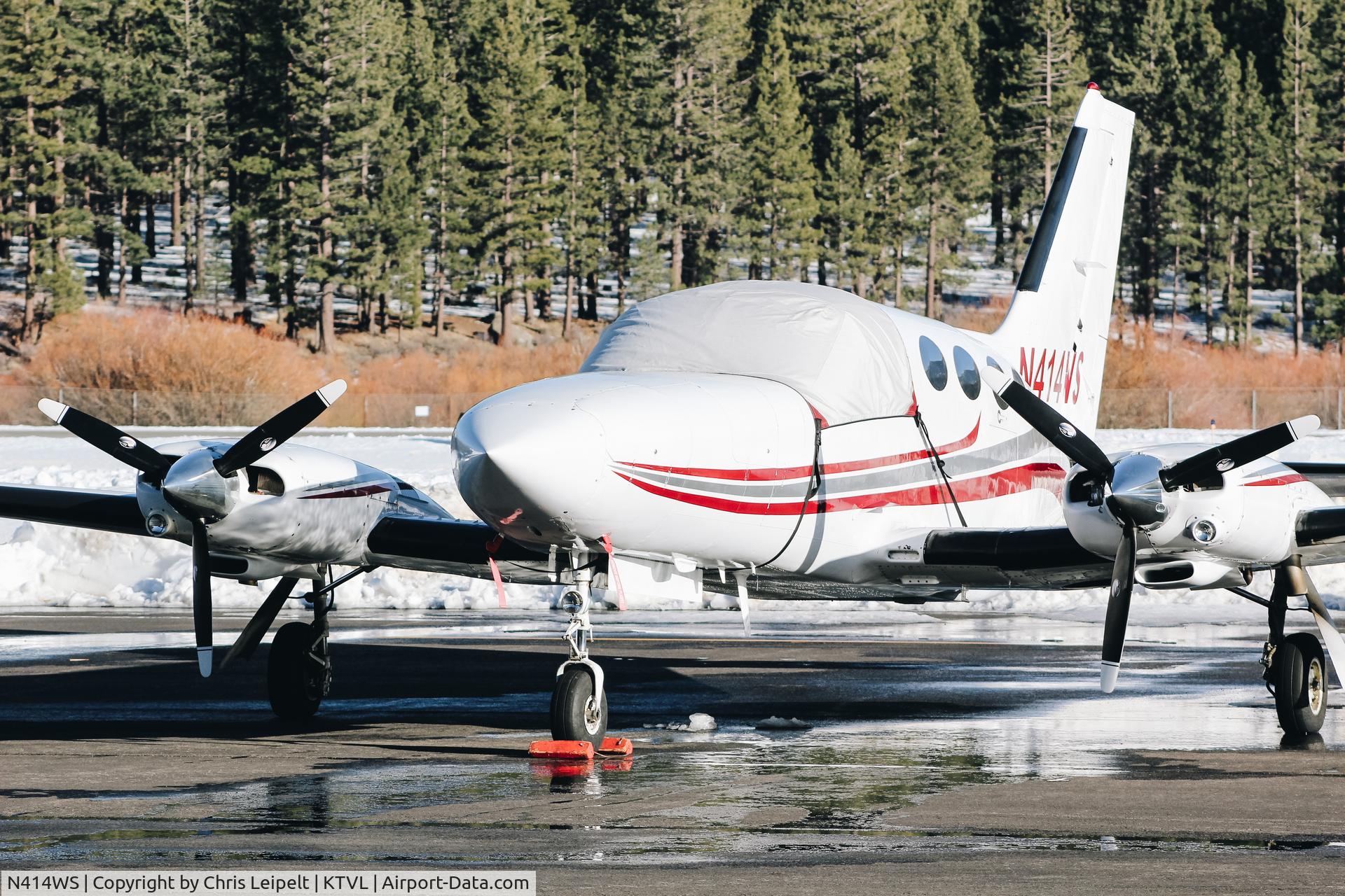 N414WS, 1980 Cessna 414A Chancellor C/N 414A0481, 1980 Cessna 414A visiting from Washington at South Lake Tahoe Airport, CA.