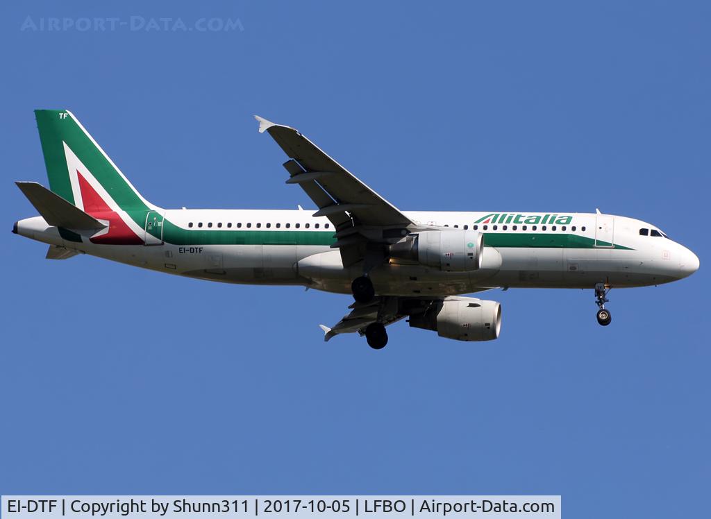 EI-DTF, 2009 Airbus A320-216 C/N 3906, Landing rwy 14L