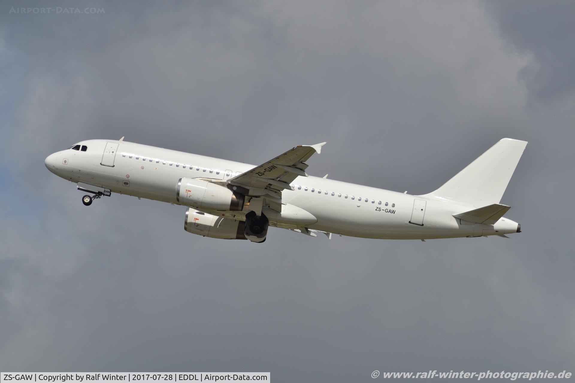 ZS-GAW, 1989 Airbus A320-231 C/N 054, Airbus A320-231 - Global Aviation - 54 - ZS-GAW - 28.07.2017 - DUS