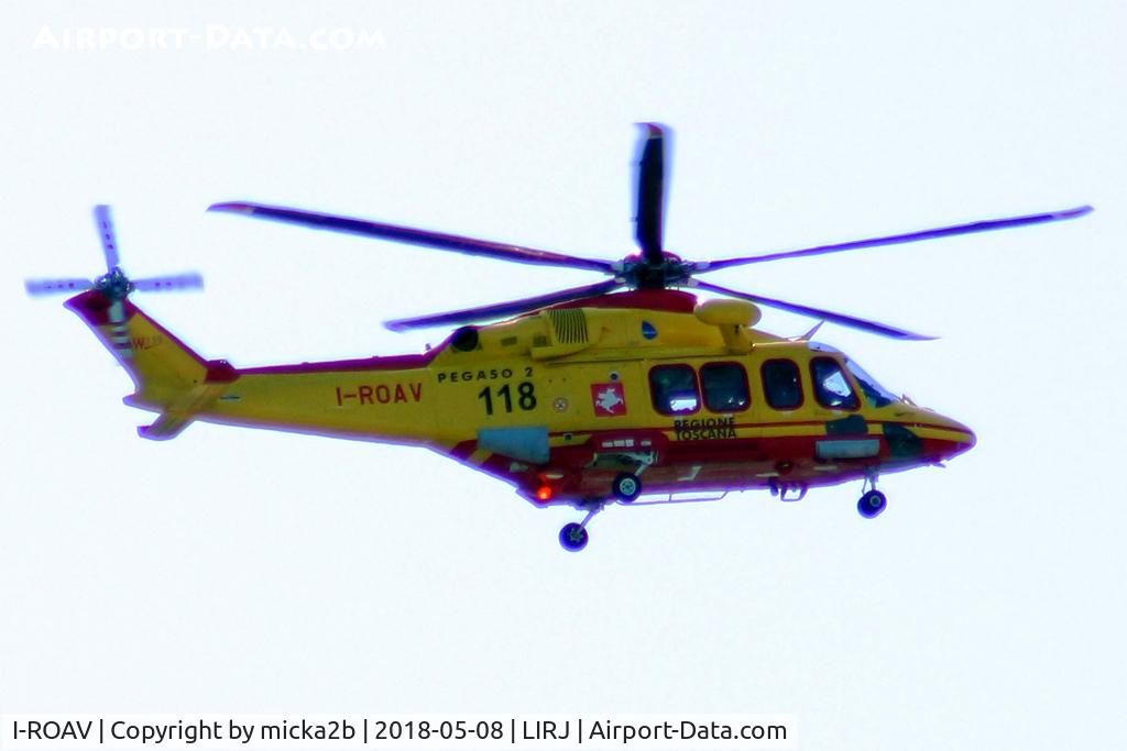 I-ROAV, AgustaWestland AW-139 C/N 31739, Landing at Portoferraio hospital