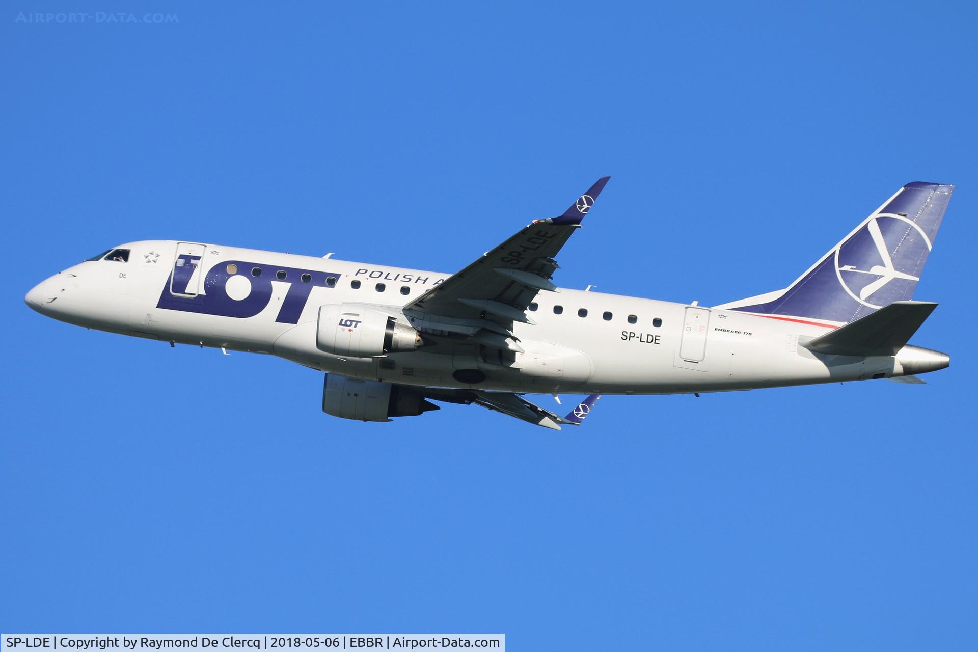 SP-LDE, 2004 Embraer 170ST (ERJ-170-100ST) C/N 17000029, Departing Brussels.