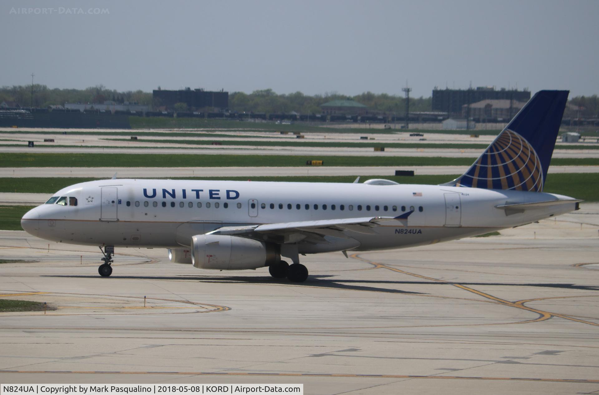 N824UA, 1999 Airbus A319-131 C/N 965, Airbus A319
