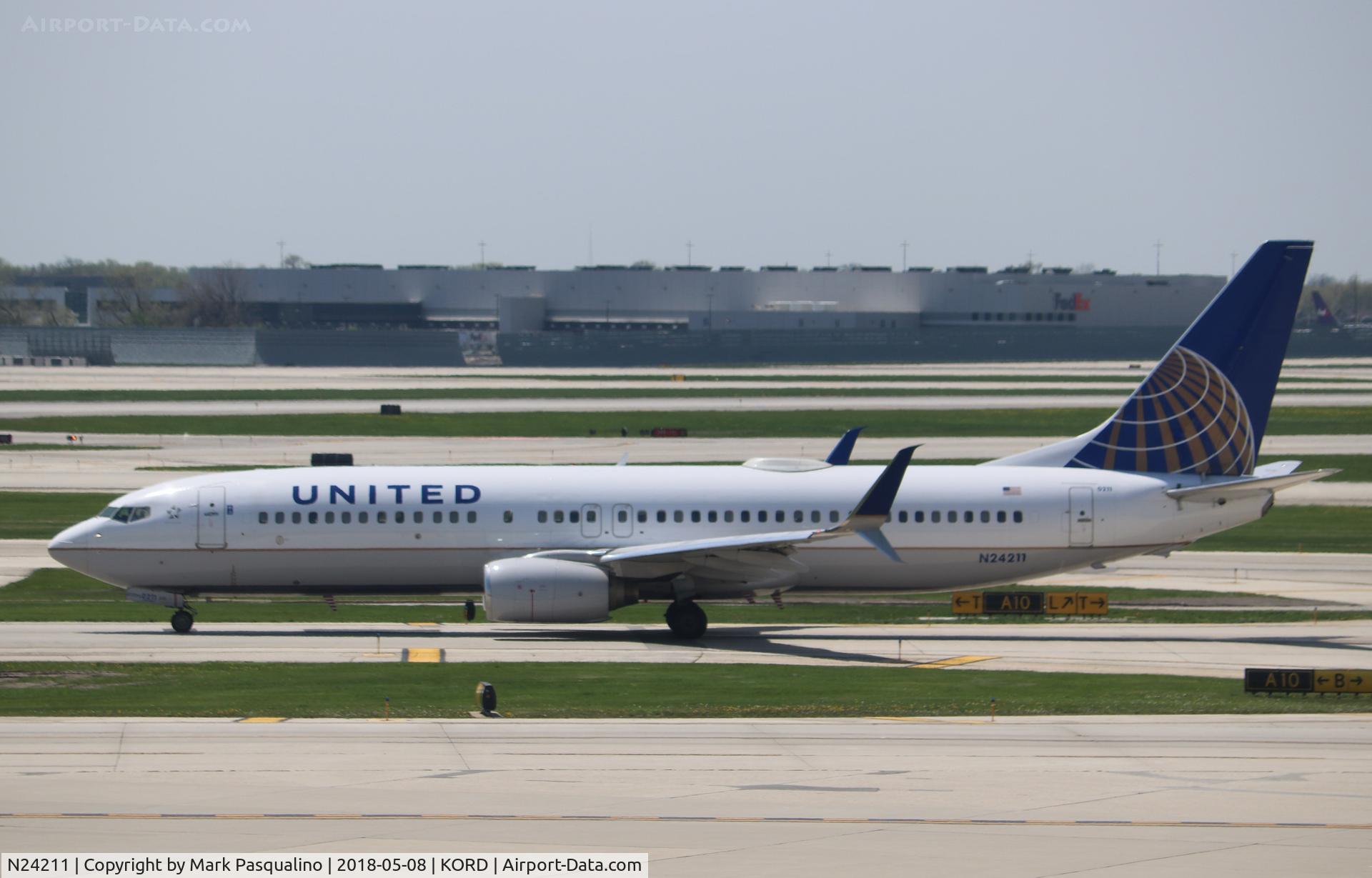 N24211, 1998 Boeing 737-824 C/N 28771, Boeing 737-800