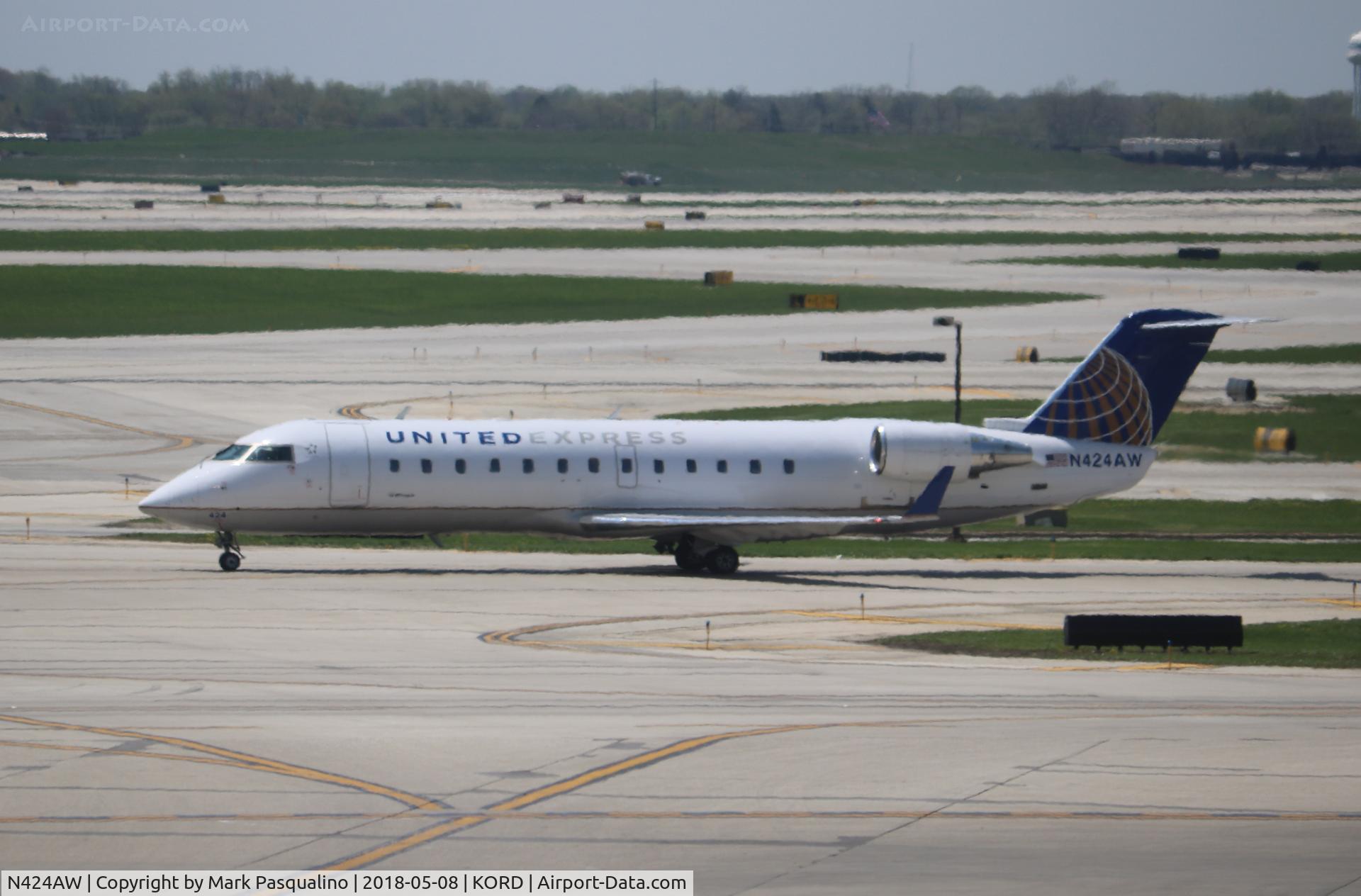 N424AW, 2002 Bombardier CRJ-200LR (CL-600-2B19) C/N 7656, CL-600-2B19