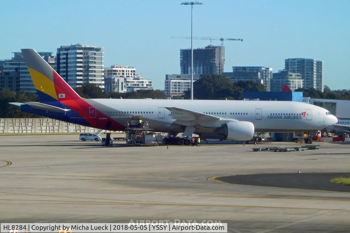 HL8284, 2013 Boeing 777-28E/ER C/N 40199, At Mascot
