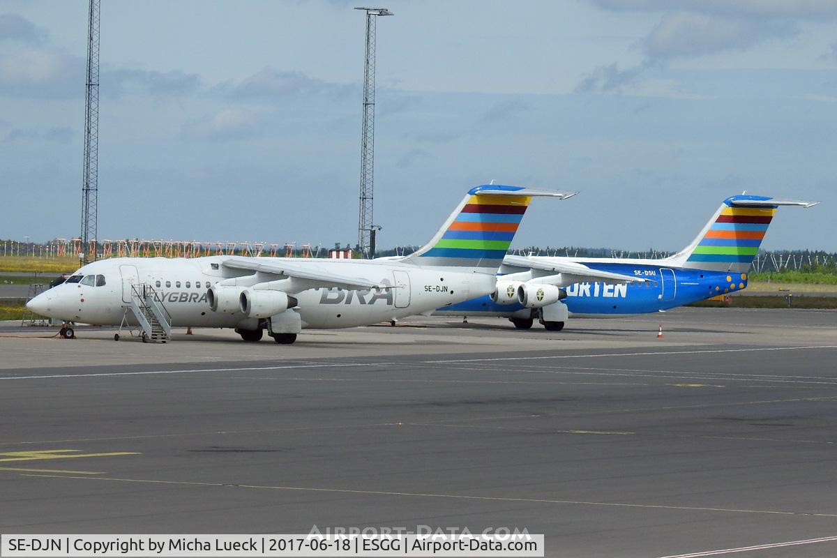 SE-DJN, 1993 British Aerospace Avro 146-RJ85 C/N E.2231, Together with SE-DSU