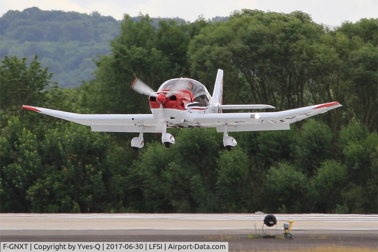 F-GNXT, 2005 Apex (Robin) DR-140-140B C/N 2590, Robin R-2160 Alpha Sport, On final rwy 29, St Dizier-Robinson Air Base 113 (LFSI) Open day 2017