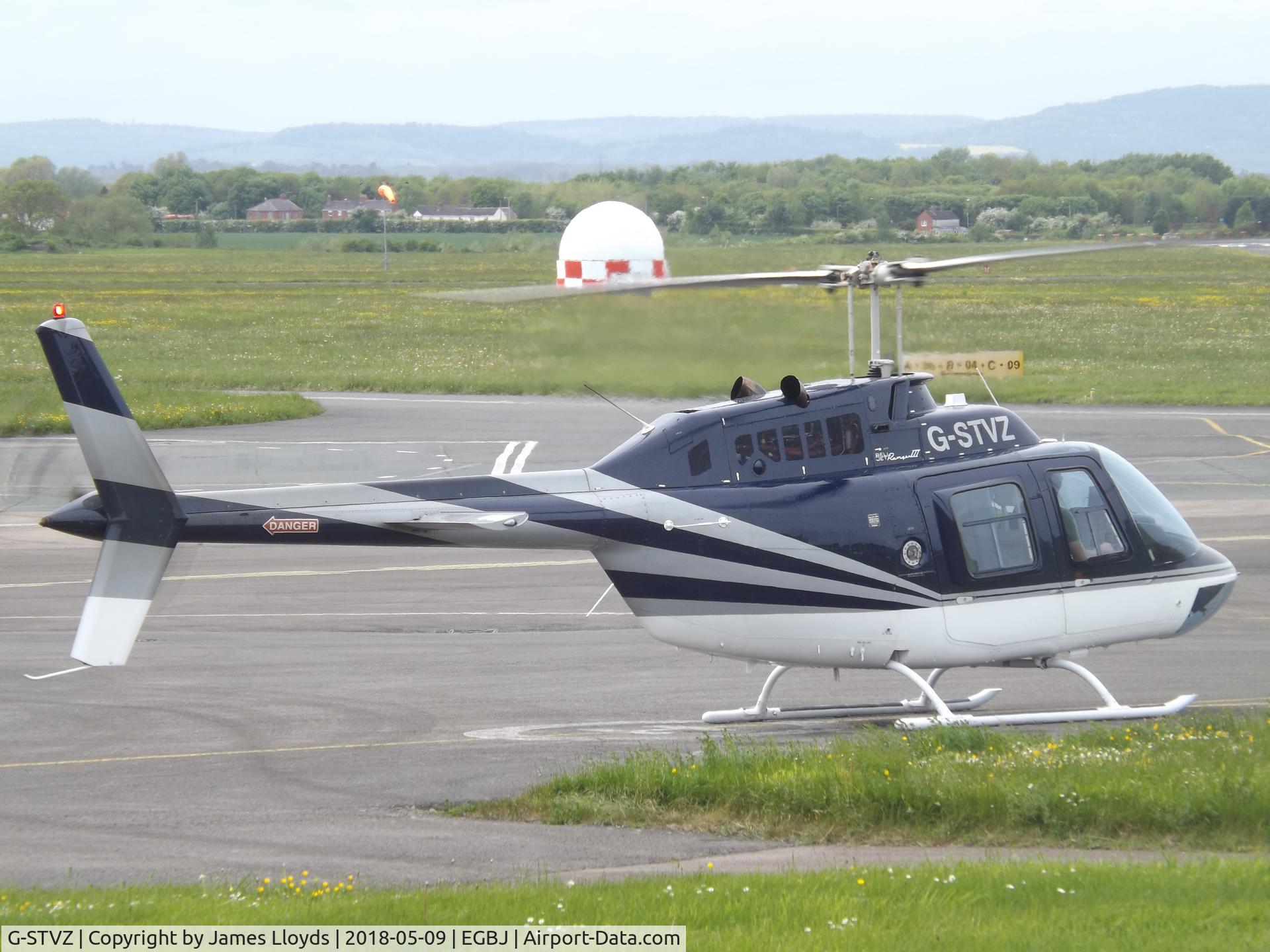 G-STVZ, 1997 Bell 206B JetRanger III C/N 4466, Arrived to pick up one pax befor dep.