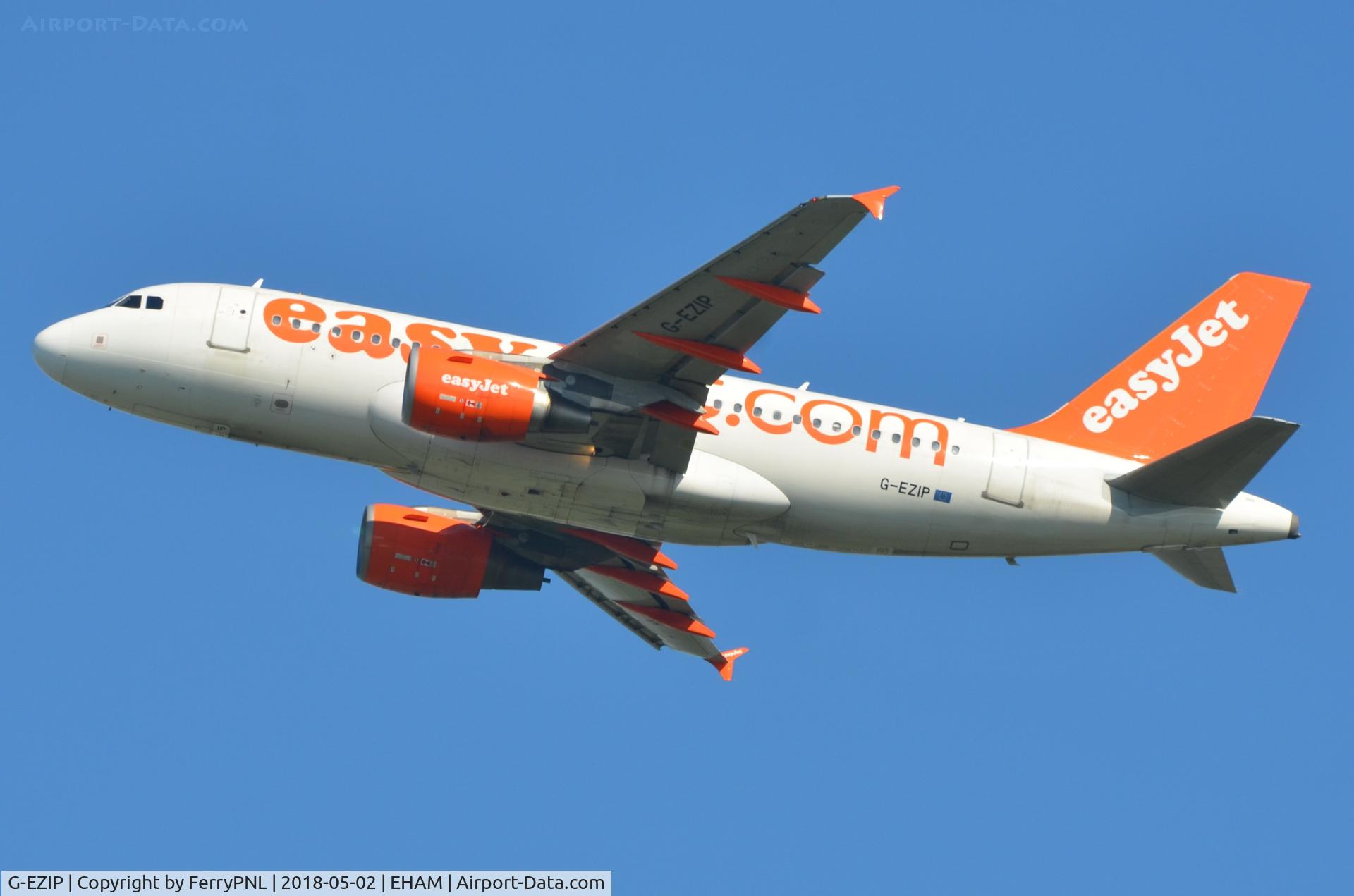 G-EZIP, 2005 Airbus A319-111 C/N 2514, Easyjet A319 departing