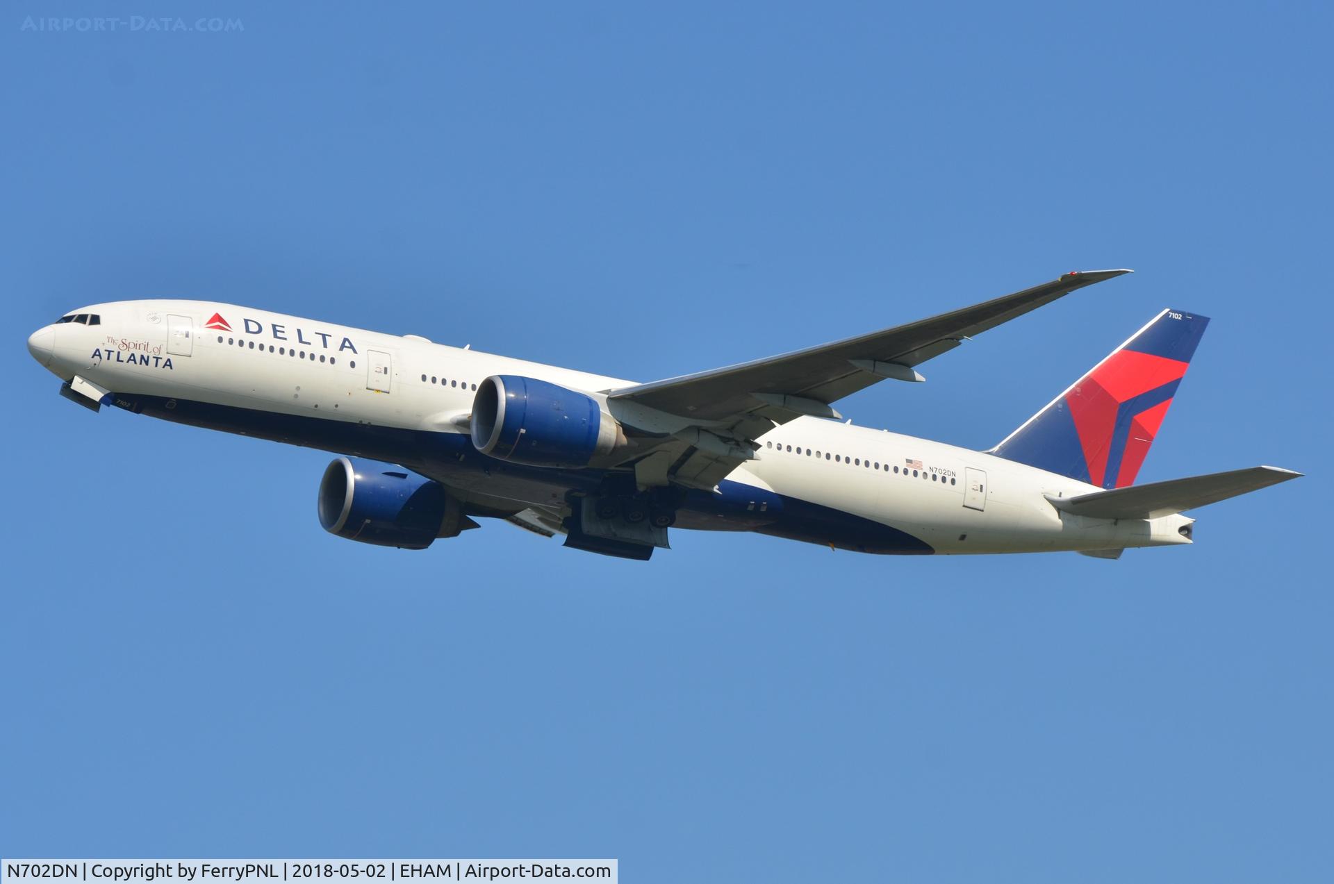N702DN, 2008 Boeing 777-232/LR C/N 29741, Spirit of Atlanta departing for ATL