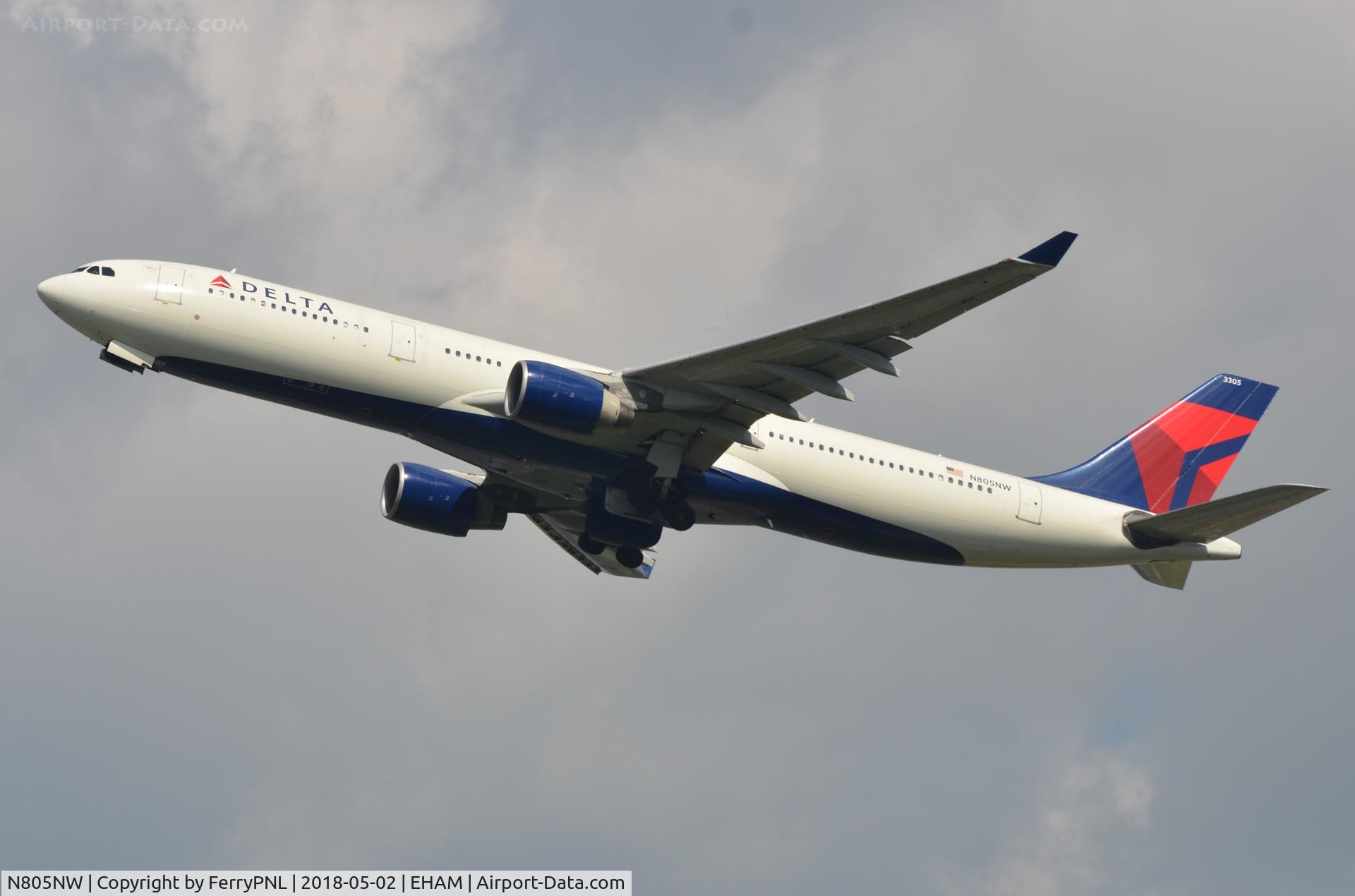 N805NW, 2003 Airbus A330-323 C/N 0552, DL A333