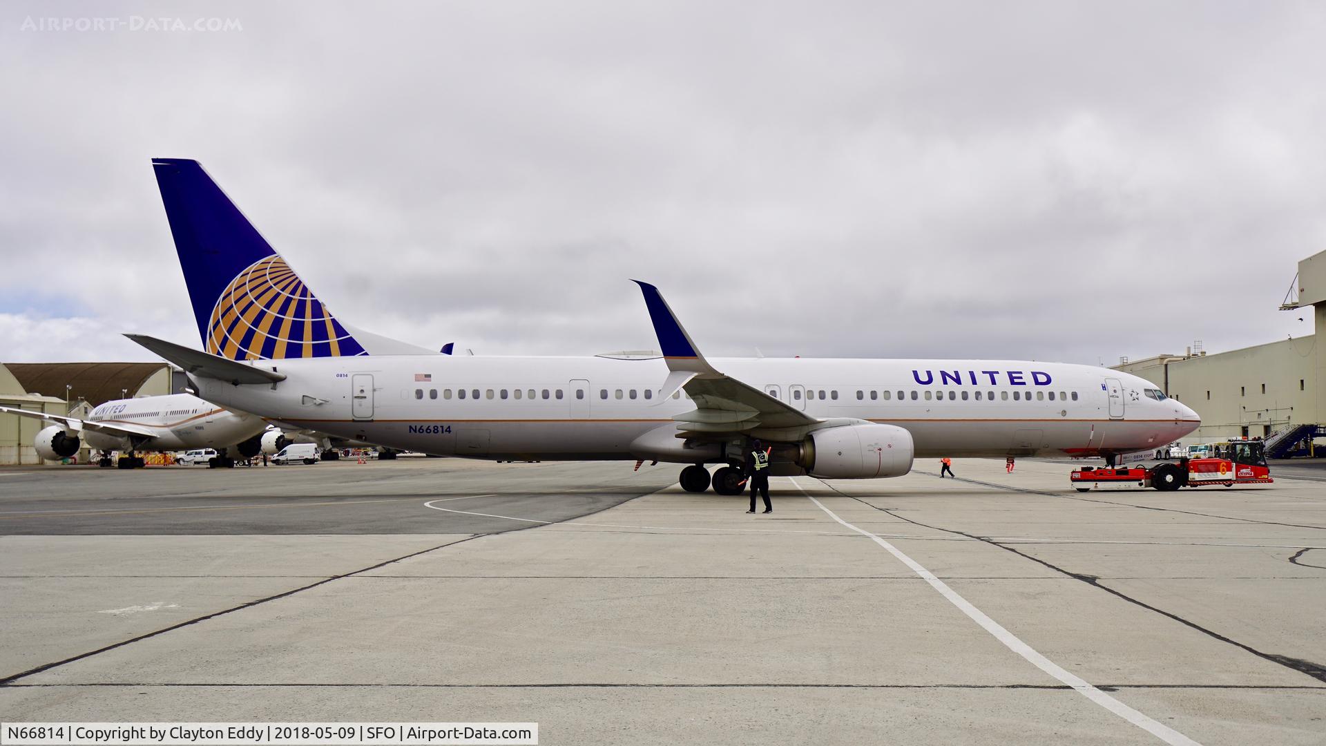 N66814, 2014 Boeing 737-924/ER C/N 42745, SFO 2018.