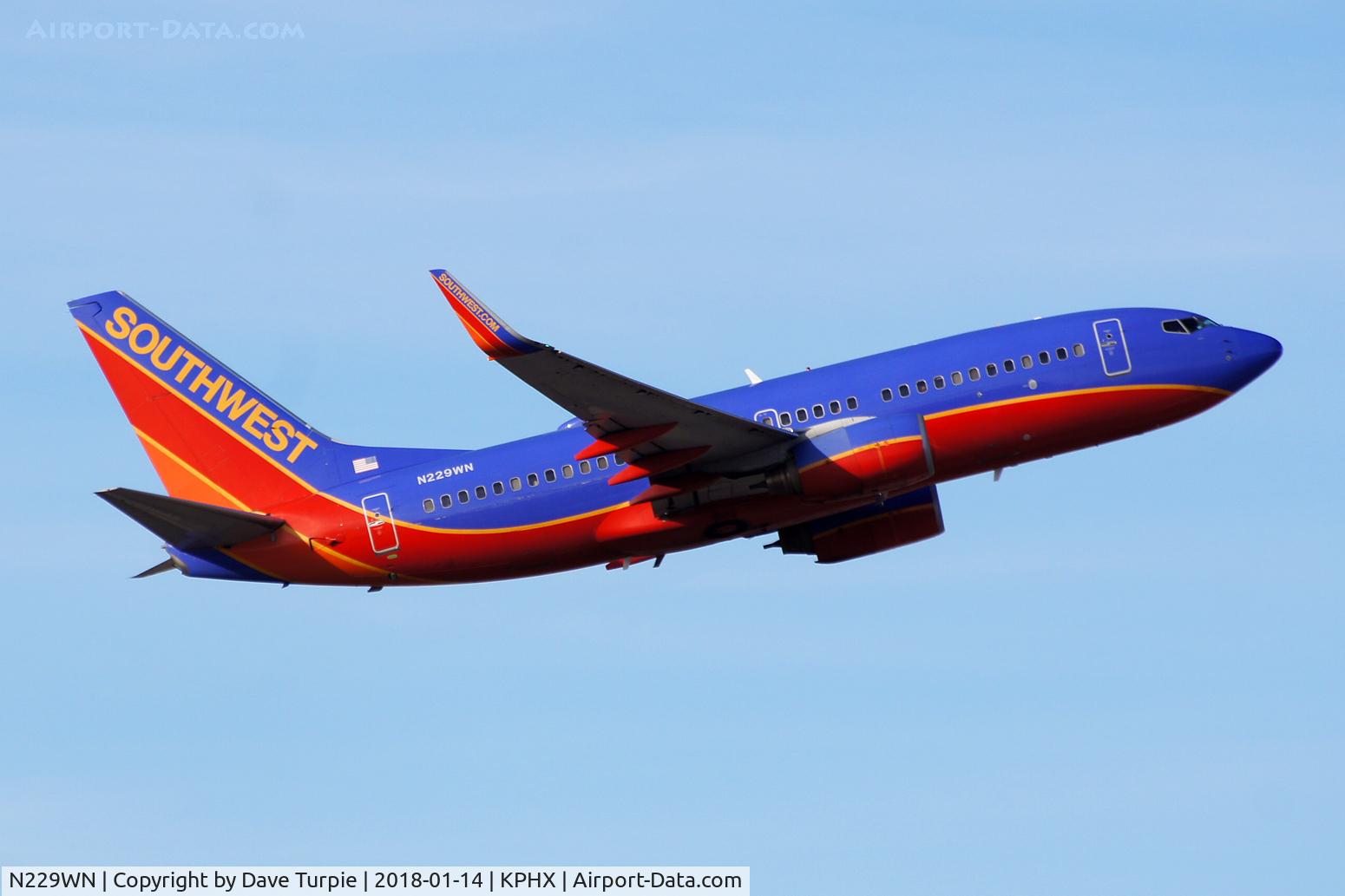 N229WN, 2006 Boeing 737-7H4 C/N 32498, No comment.