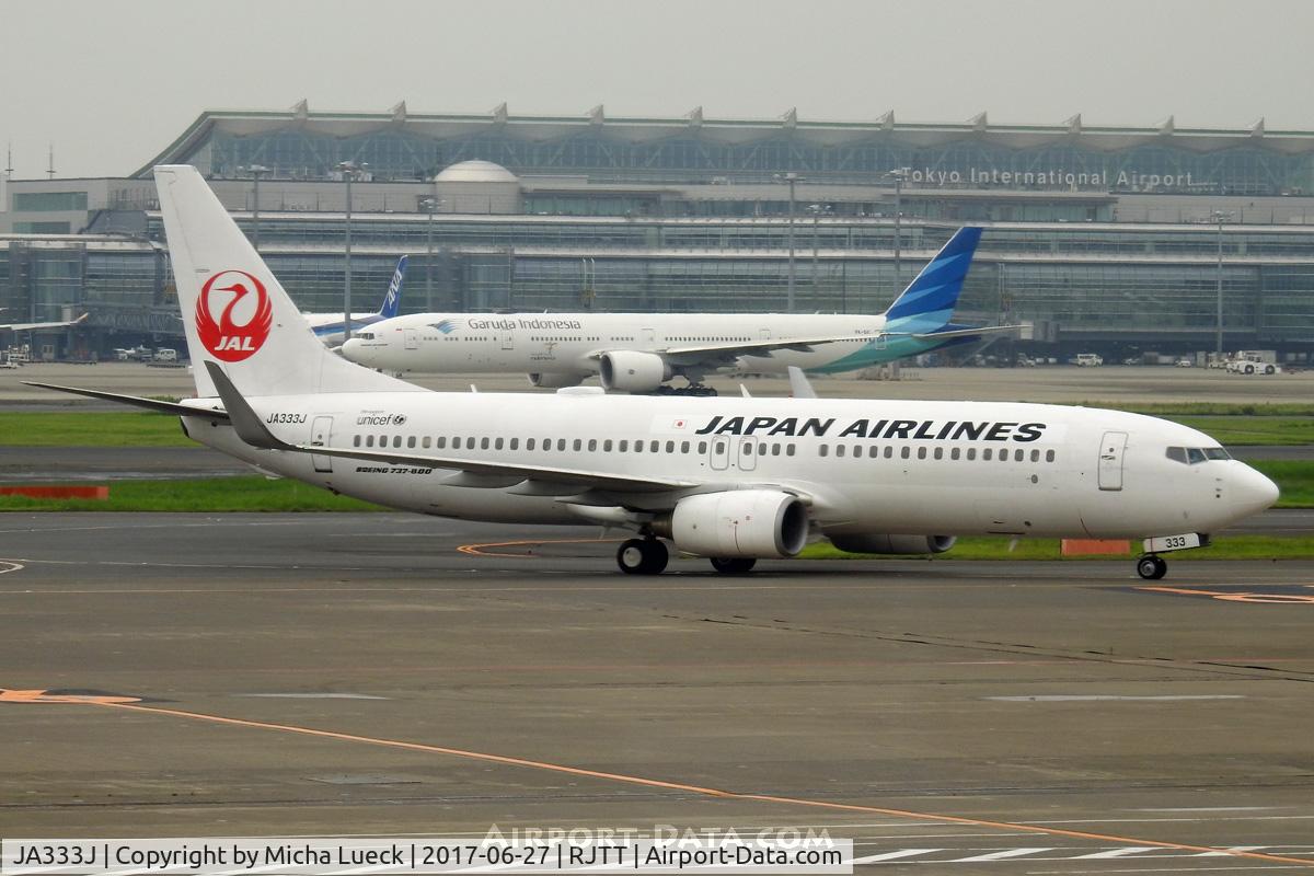 JA333J, 2010 Boeing 737-846 C/N 40348, At Haneda