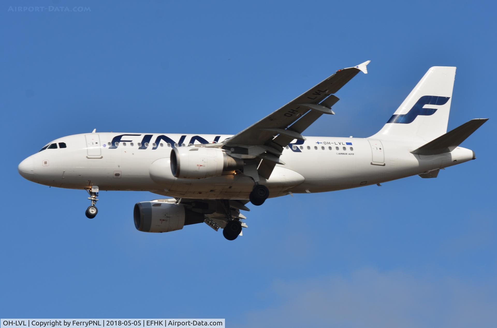 OH-LVL, 2004 Airbus A319-112 C/N 2266, Finnair A319 arriving at its base