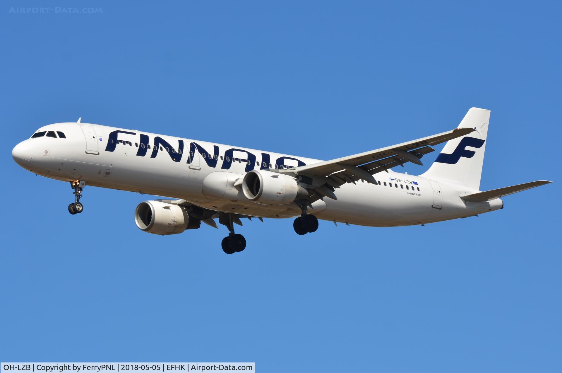OH-LZB, 1999 Airbus A321-211 C/N 0961, A321 on short finals