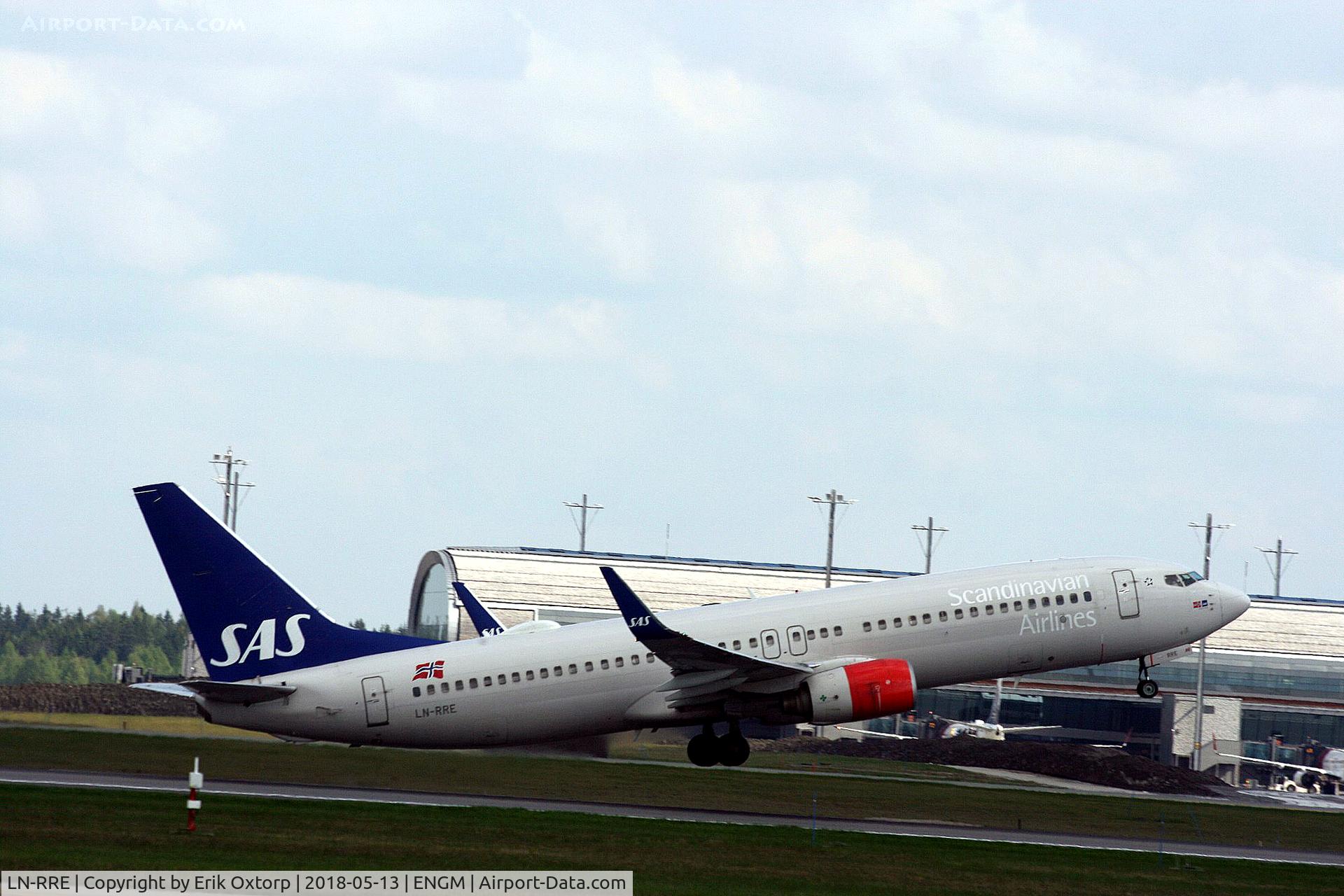LN-RRE, 2008 Boeing 737-85P C/N 35706, LN-RRE taking off OSL