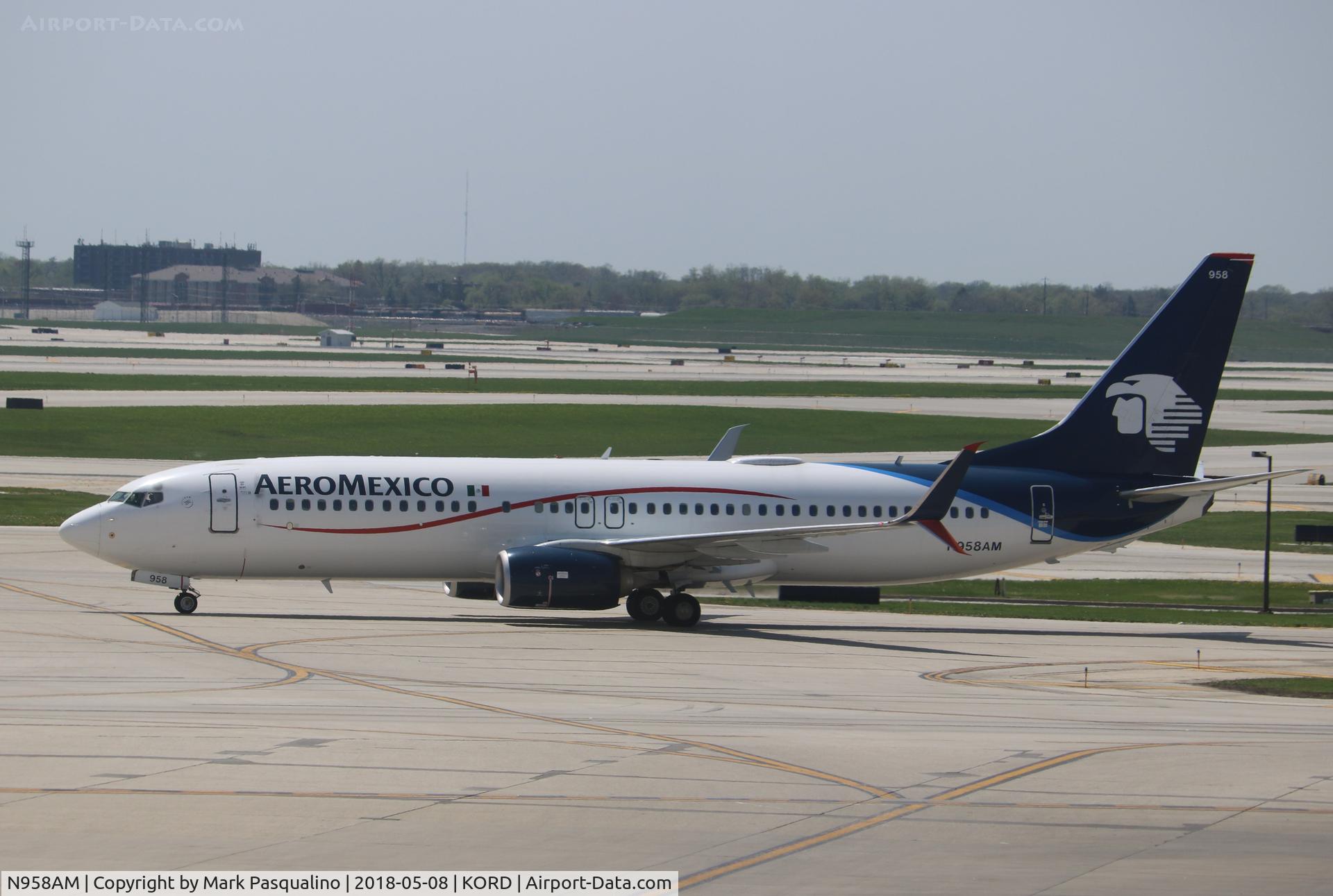 N958AM, 2015 Boeing 737-852 C/N 39958, Boeing 737-800