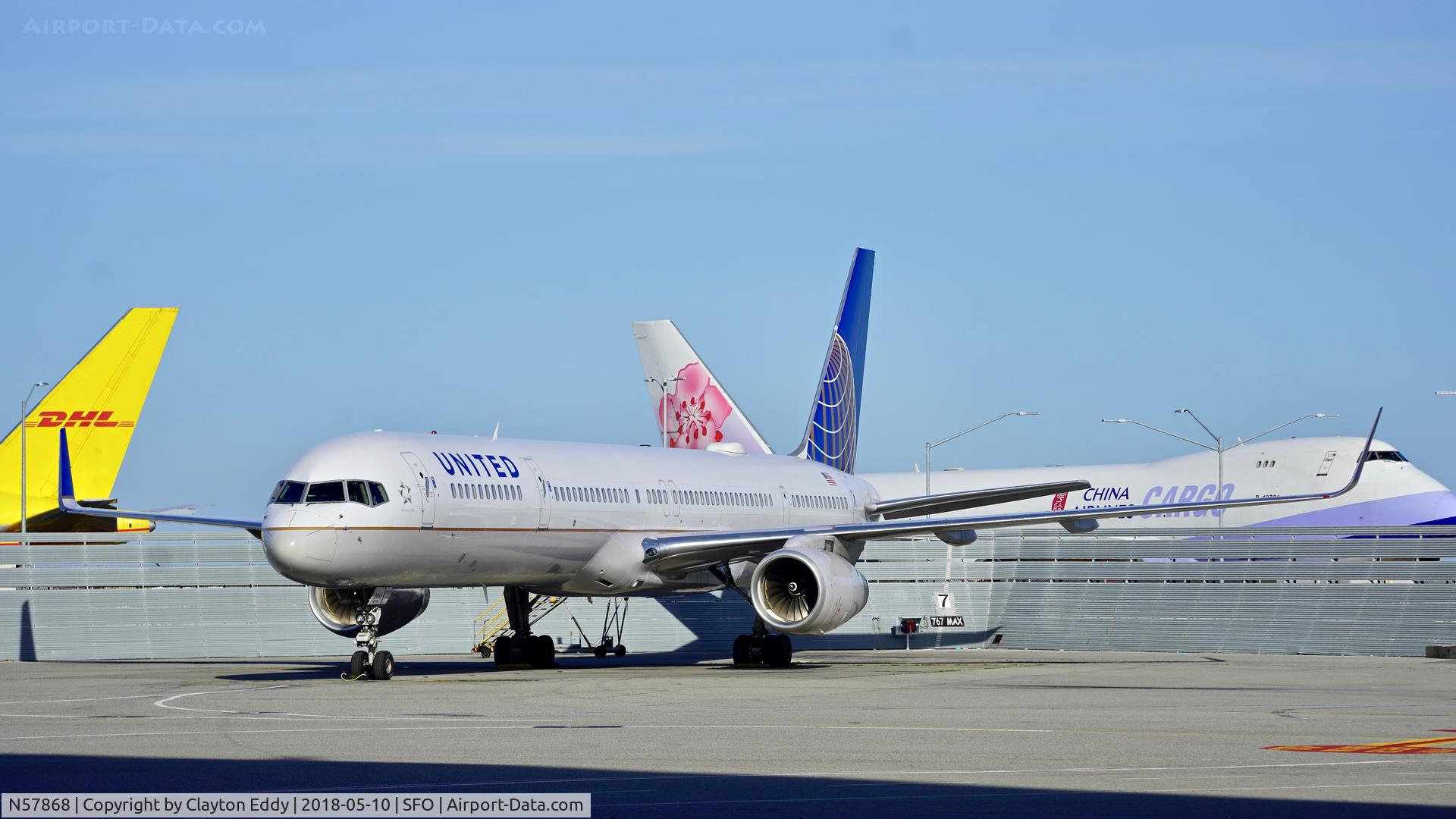 N57868, 2002 Boeing 757-33N C/N 32590, SFO 2018.