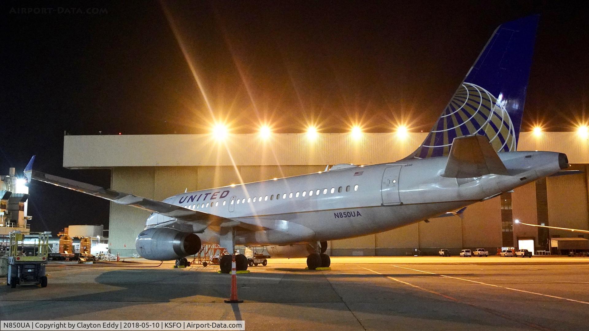 N850UA, 2002 Airbus A319-131 C/N 1653, SFO 2018.
