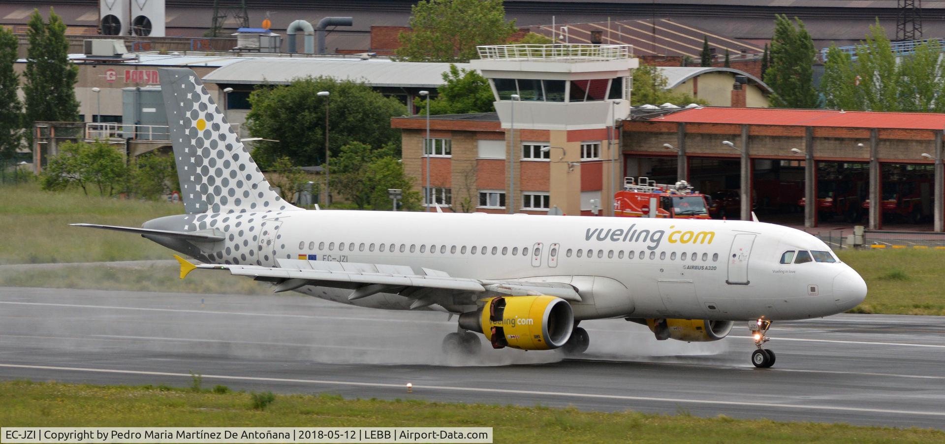EC-JZI, 2006 Airbus A320-214 C/N 2988, Loiu - Bilbao - Euskadi - España
