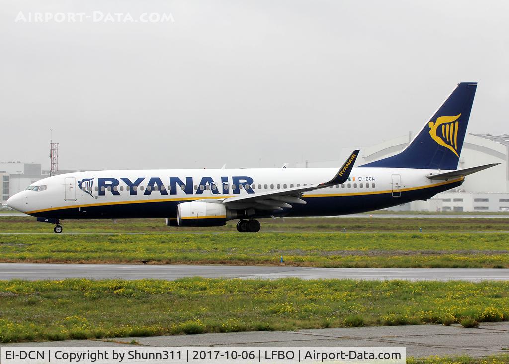 EI-DCN, 2004 Boeing 737-8AS C/N 33808, Taxiing holding point rwy 32R for departure...