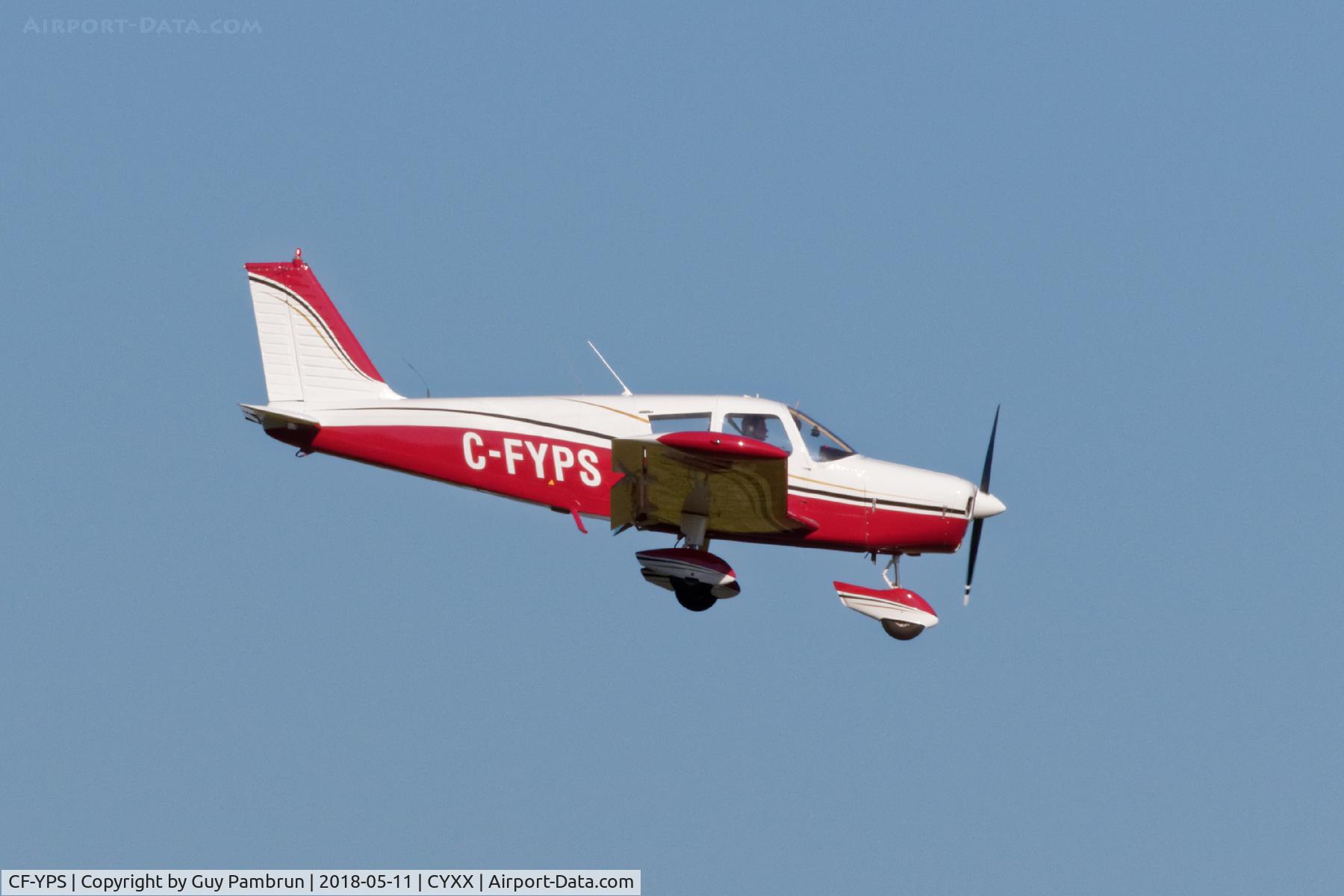CF-YPS, 1969 Piper PA-28-140 Cherokee C/N 28 25914, Landing