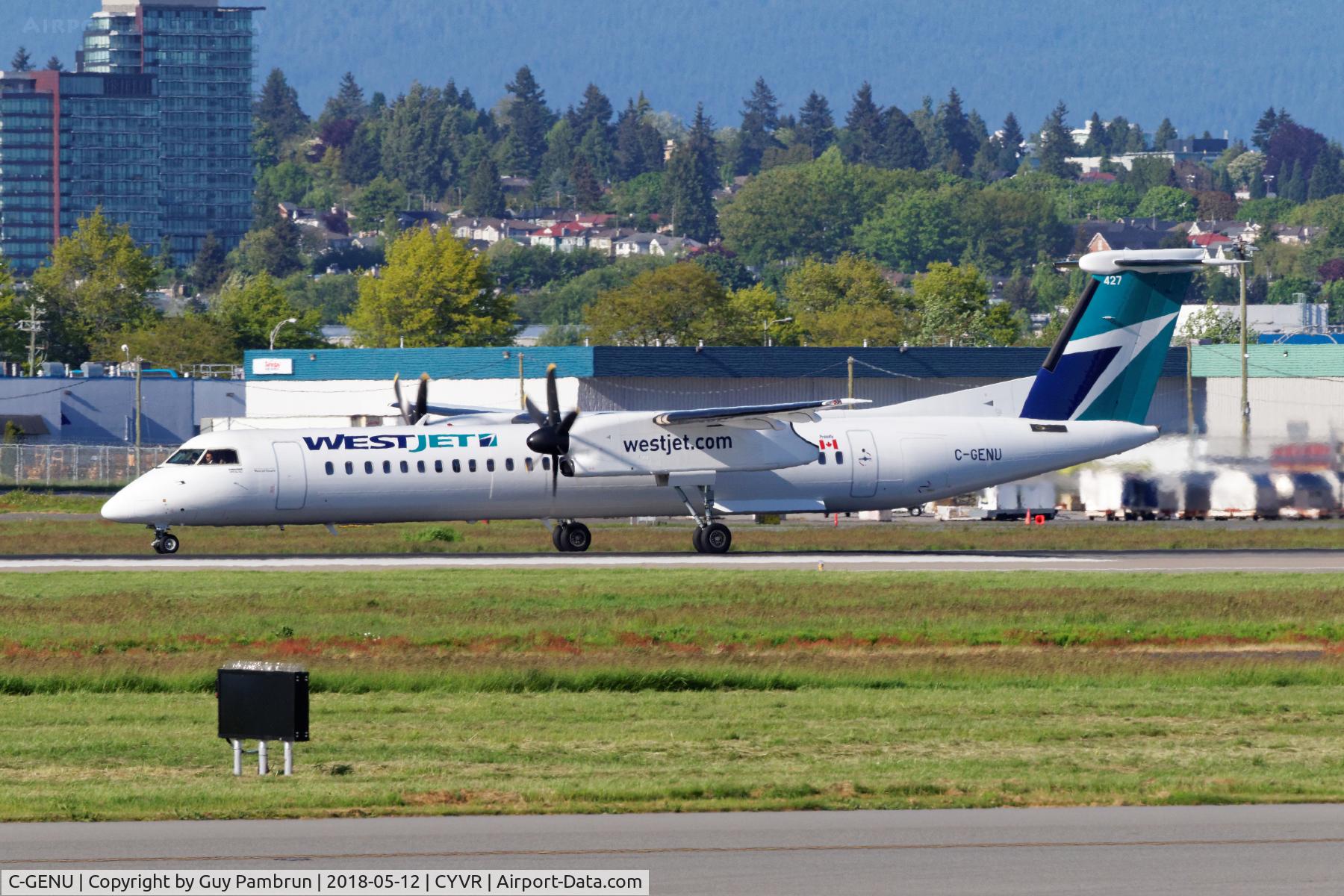 C-GENU, 2015 De Havilland Canada DHC-8-402Q Dash 8 Dash 8 C/N 4511, Departing