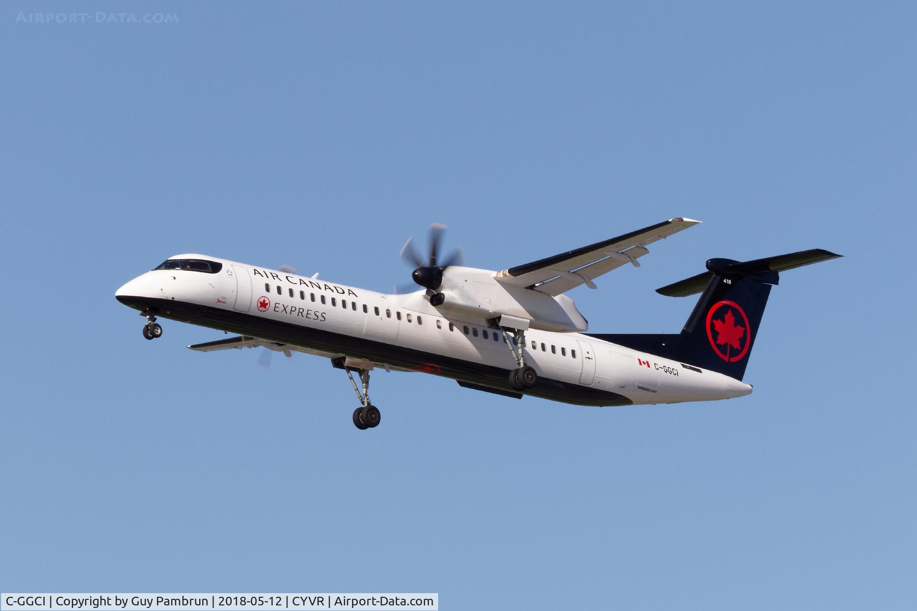 C-GGCI, 2012 De Havilland Canada DHC-8-402 Dash 8 C/N 4434, Landing