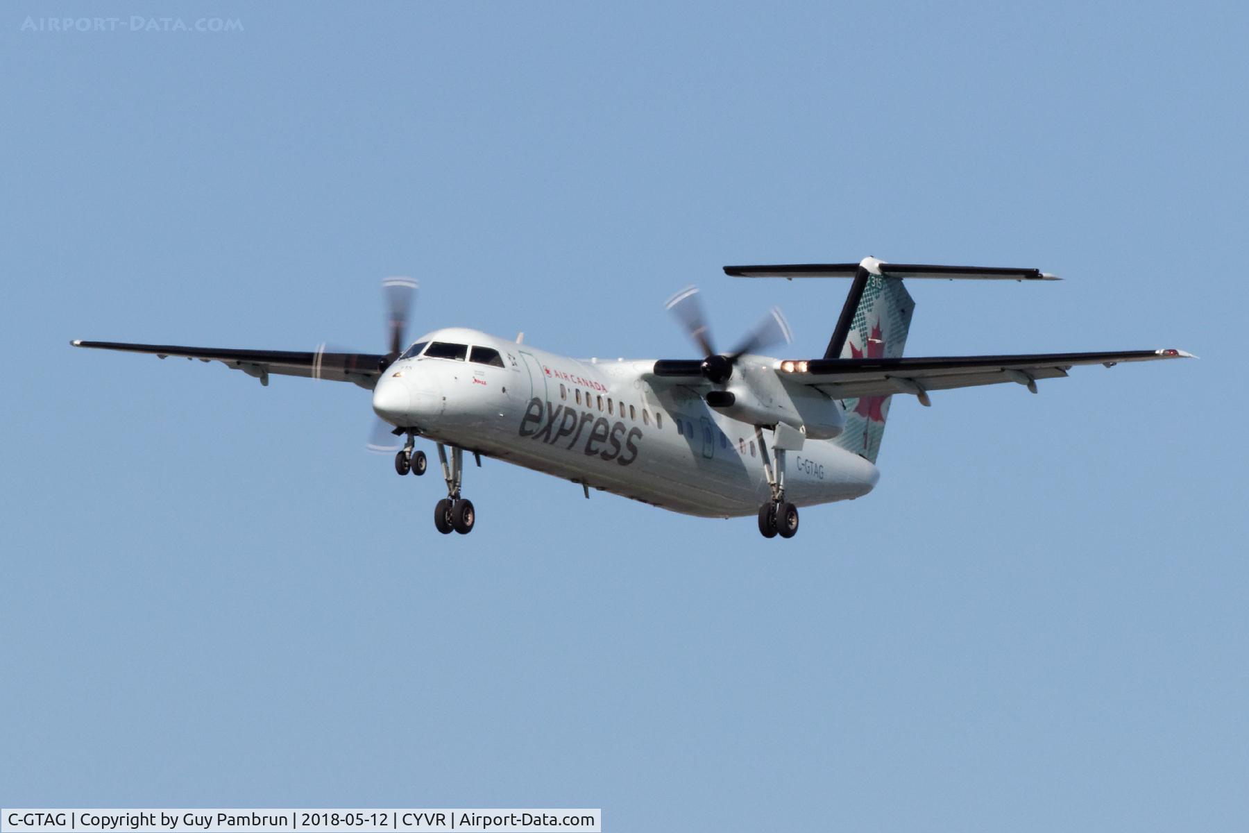 C-GTAG, 1990 De Havilland Canada DHC-8-301 Dash 8 C/N 200, Landing