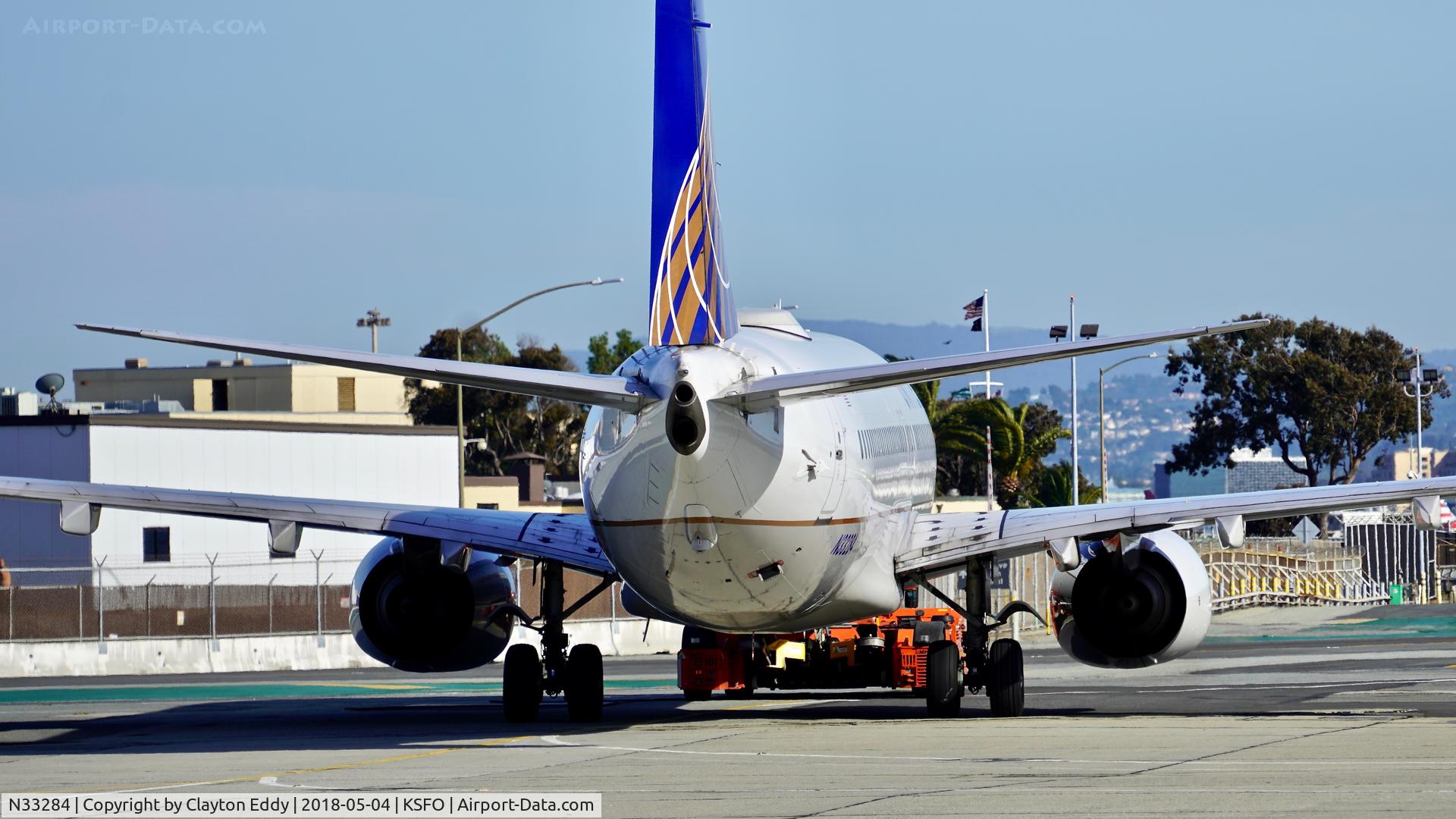 N33284, 2004 Boeing 737-824 C/N 31635, SFO 2018.