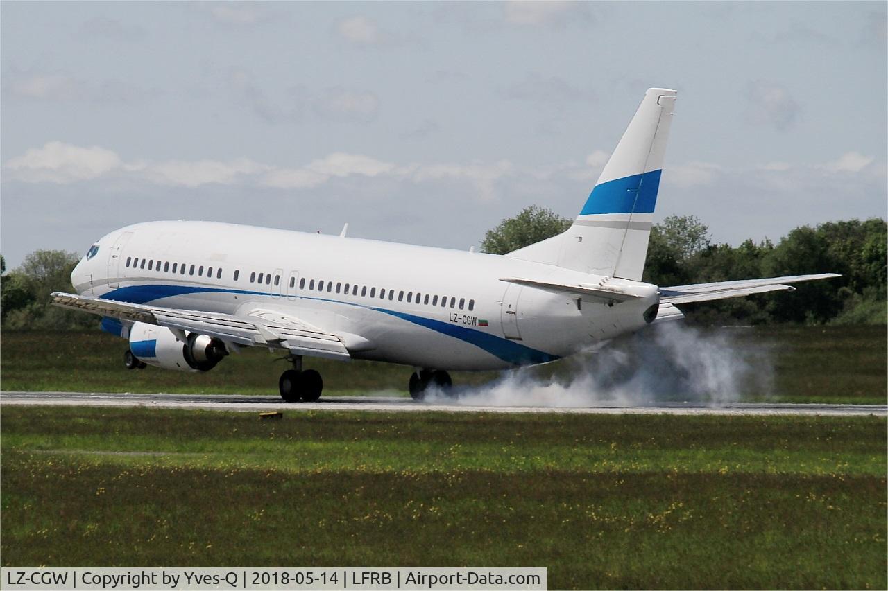 LZ-CGW, 1996 Boeing 737-46J C/N 28038, Boeing 737-46J, Landing rwy 25L, Brest-Bretagne airport (LFRB-BES)