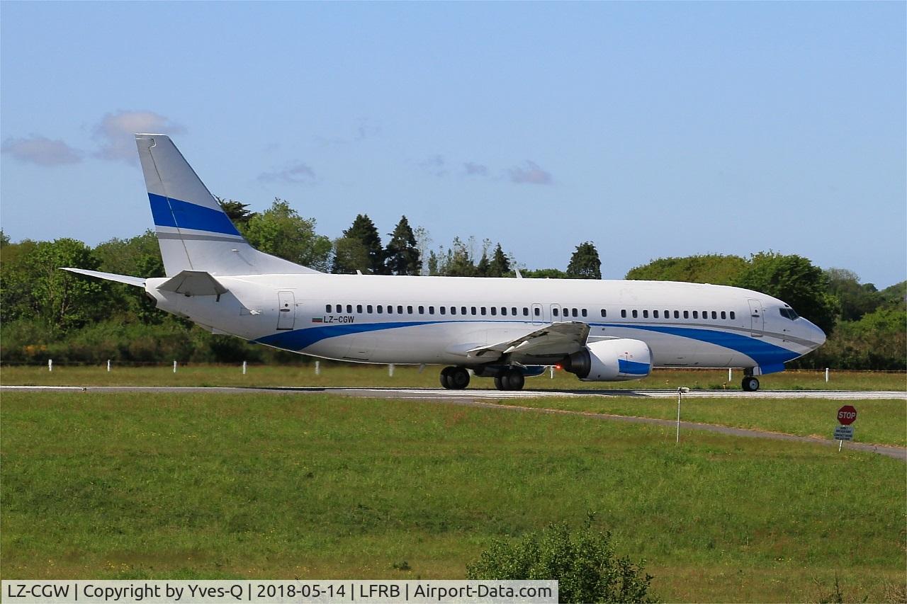 LZ-CGW, 1996 Boeing 737-46J C/N 28038, Boeing 737-46J, Taxiing rwy 25L, Brest-Bretagne airport (LFRB-BES)