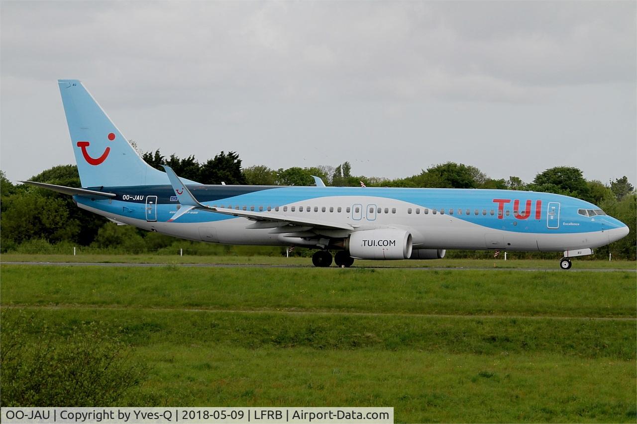 OO-JAU, 2013 Boeing 737-8K5 C/N 37250, Boeing 737-8K, Taxiing rwy 25L, Brest-Bretagne airport (LFRB-BES)