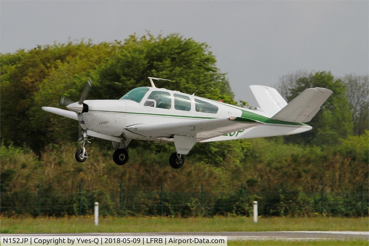 N152JP, 1966 Beech V35 Bonanza C/N D-8322, Beech V35 Bonanza, On final rwy 25L, Brest-Bretagne airport (LFRB-BES)