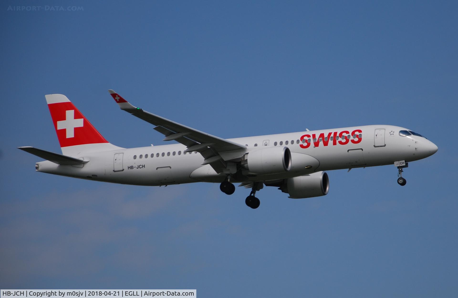 HB-JCH, 2018 Bombardier CSeries CS300 (BD-500-1A11) C/N 55021, Taken from the Threshold of 29L