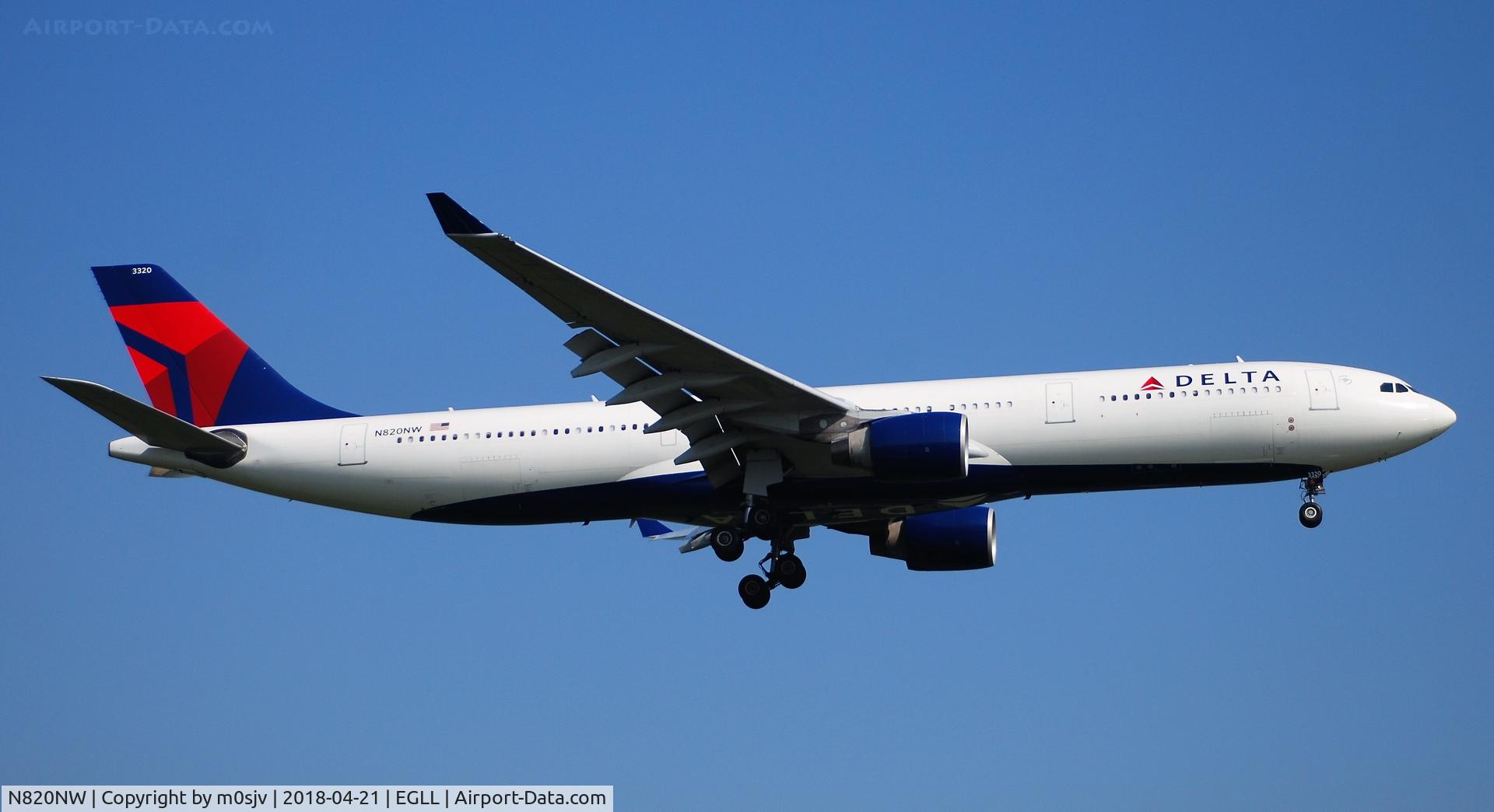 N820NW, 2007 Airbus A330-323 C/N 0859, Taken from the Threshold of 29L