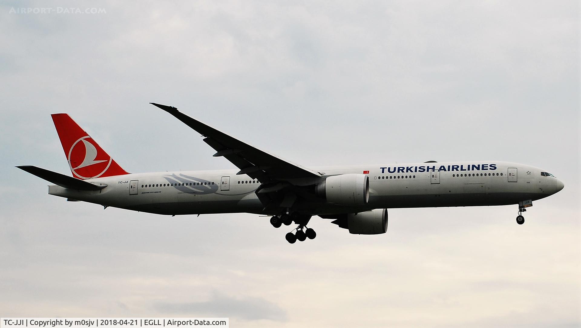 TC-JJI, 2010 Boeing 777-3F2/ER C/N 40709, Taken from the Threshold of 29L