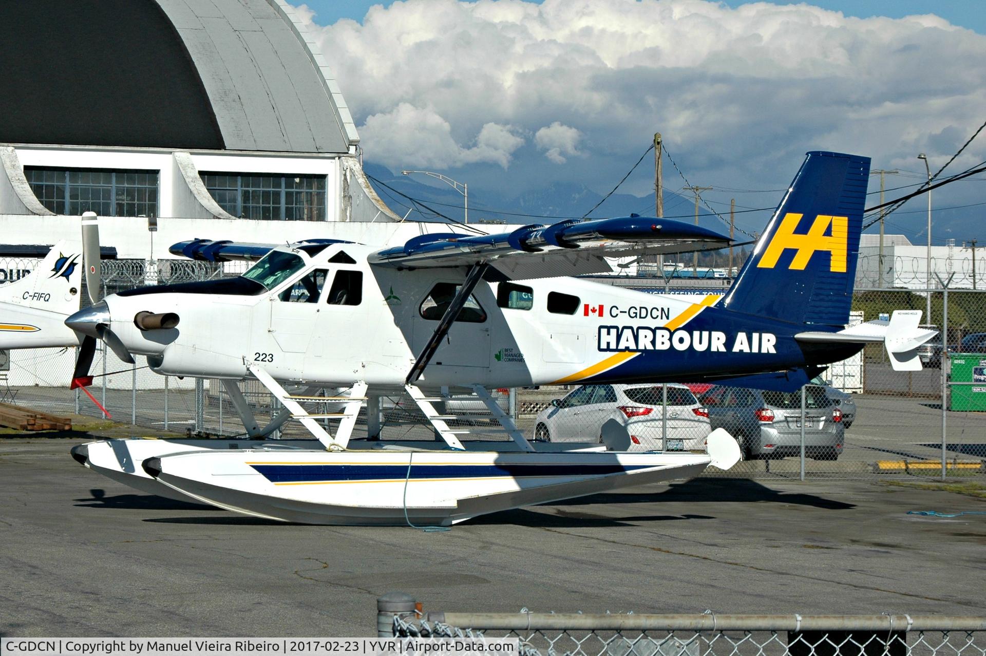 C-GDCN, 1966 De Havilland Canada DHC-2 Turbo Beaver Mk.3 C/N 1661TB35, YVR South Terminal