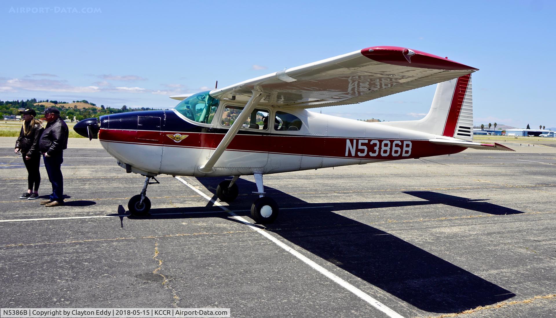 N5386B, 1956 Cessna 182 Skylane C/N 33386, Buchanan Field Concord California 2018.