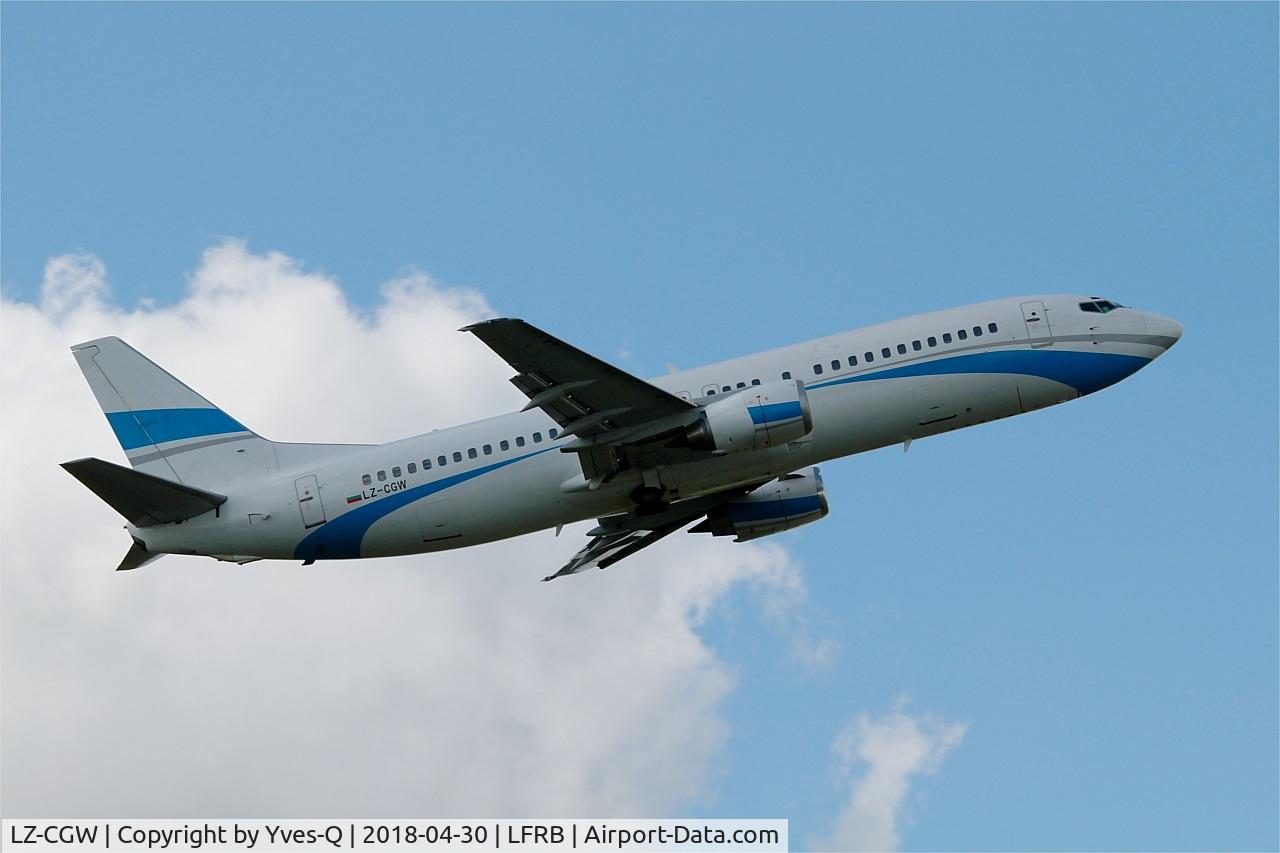 LZ-CGW, 1996 Boeing 737-46J C/N 28038, Boeing 737-46J, Take off rwy 07R, Brest-Bretagne airport (LFRB-BES)