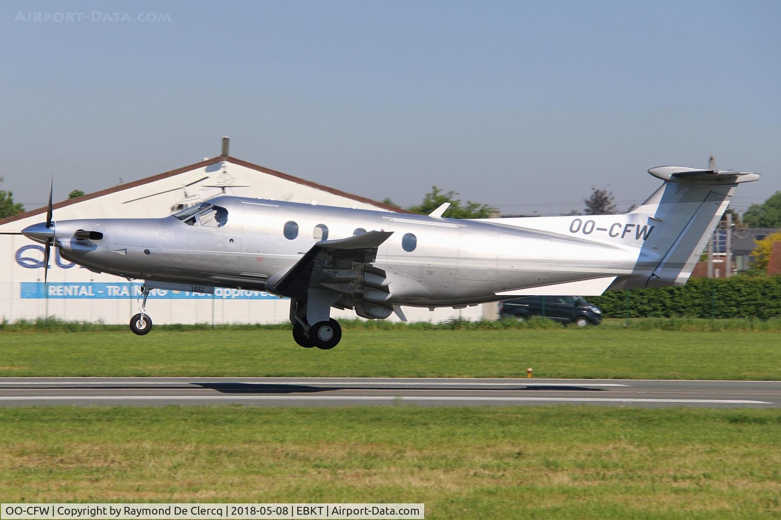 OO-CFW, 2017 Pilatus PC-12/47E C/N 1682, Landing at Wevelgem.