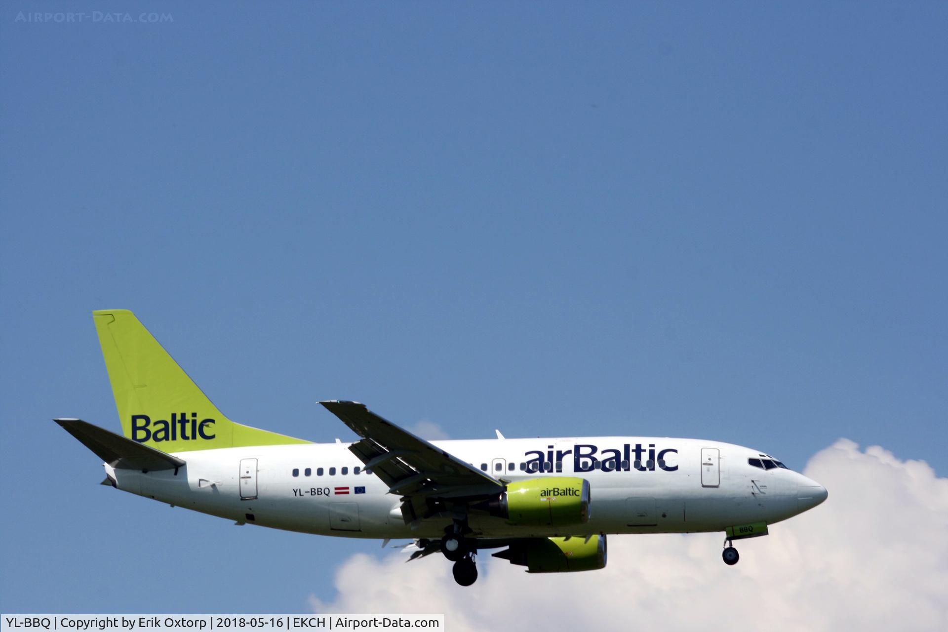 YL-BBQ, 1992 Boeing 737-522 C/N 26691, YL-BBQ landing rw 04L