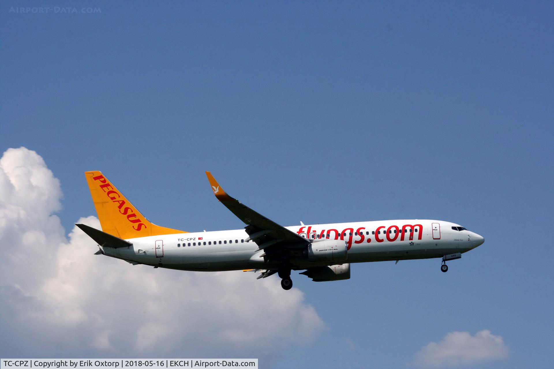 TC-CPZ, 2015 Boeing 737-8H6 C/N 41768, TC-CPZ landing rw 04L