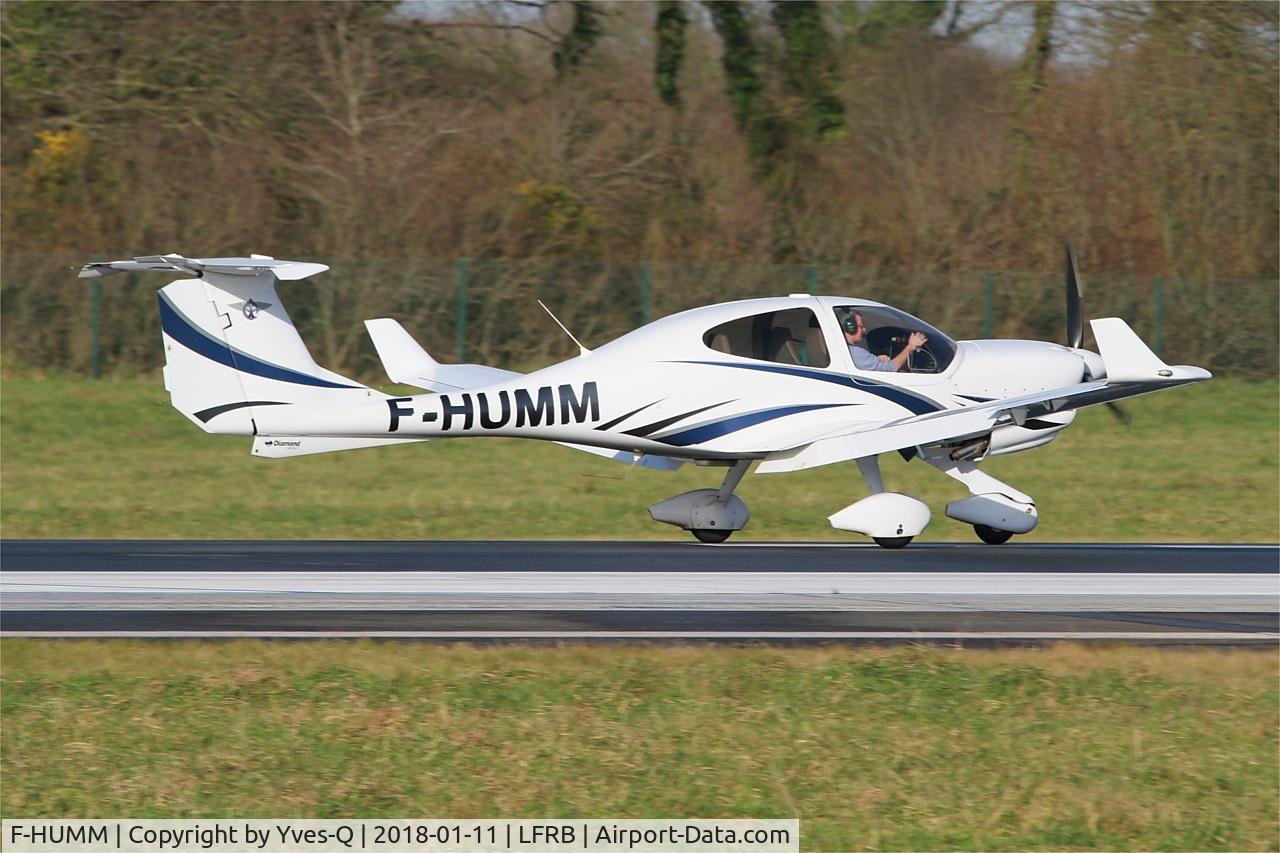 F-HUMM, Diamond DA-40 Diamond Star C/N D4.357, Diamond DA-40 Diamond Star, Landing rwy 07R, Brest-Bretagne airport (LFRB-BES)