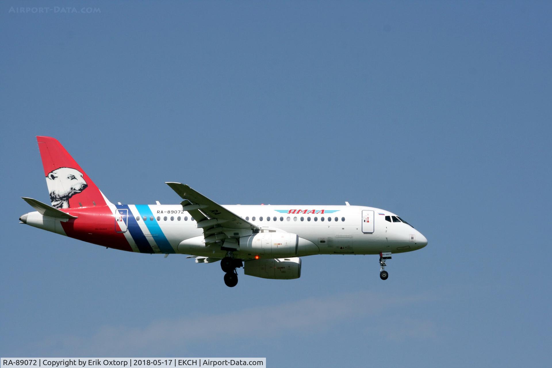 RA-89072, 2016 Sukhoi Superjet 100 C/N 95115, RA-89072 landing rw 04L